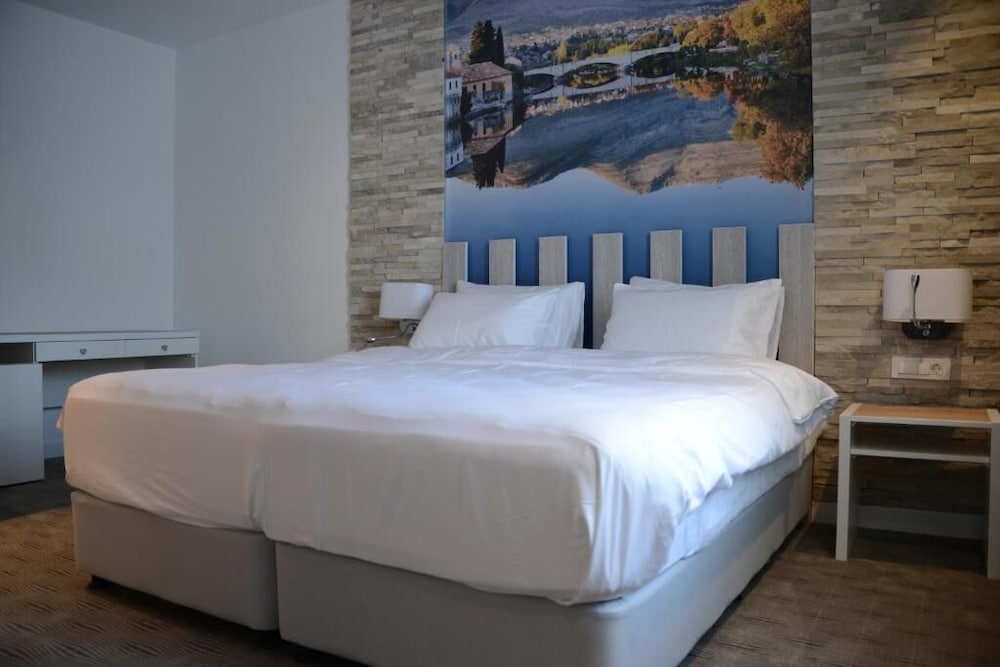 Hotel Nar 11/23