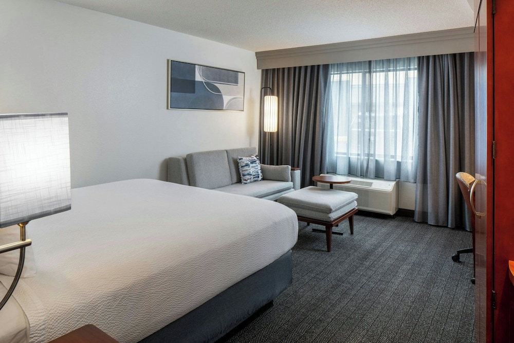 غرفة بسرير كينج لذوي الإعاقة