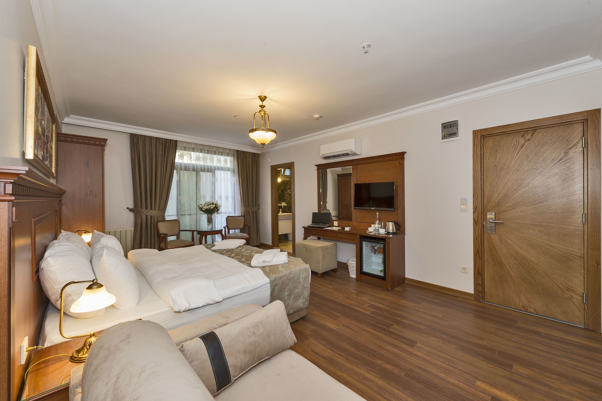 غرفة عائلية بسرير كينج وسريرين فرديين بإطلالة على المدينة بغرفتي نوم، Blisstanbul Hotel 2/5
