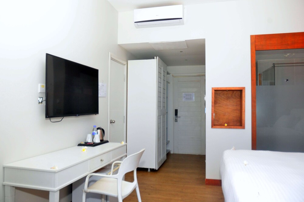 Golden Tulip Grande Comore Moroni Resort And Spa 10/70