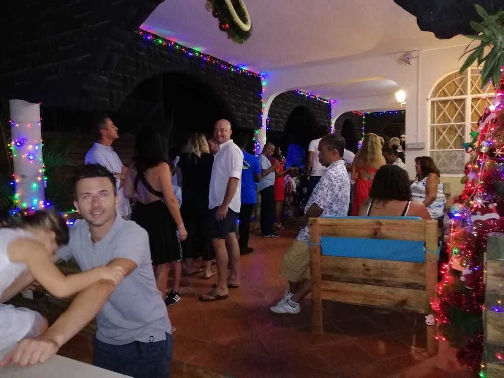 Eden Villa 16/41