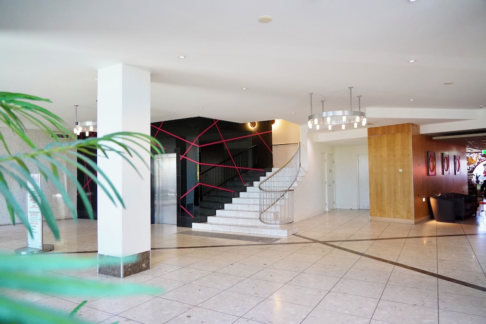 Golden Pebble Hotel 13/71