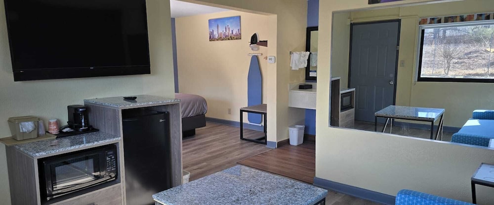 Quality Inn & Suites East Point - Atlanta Area 30/43