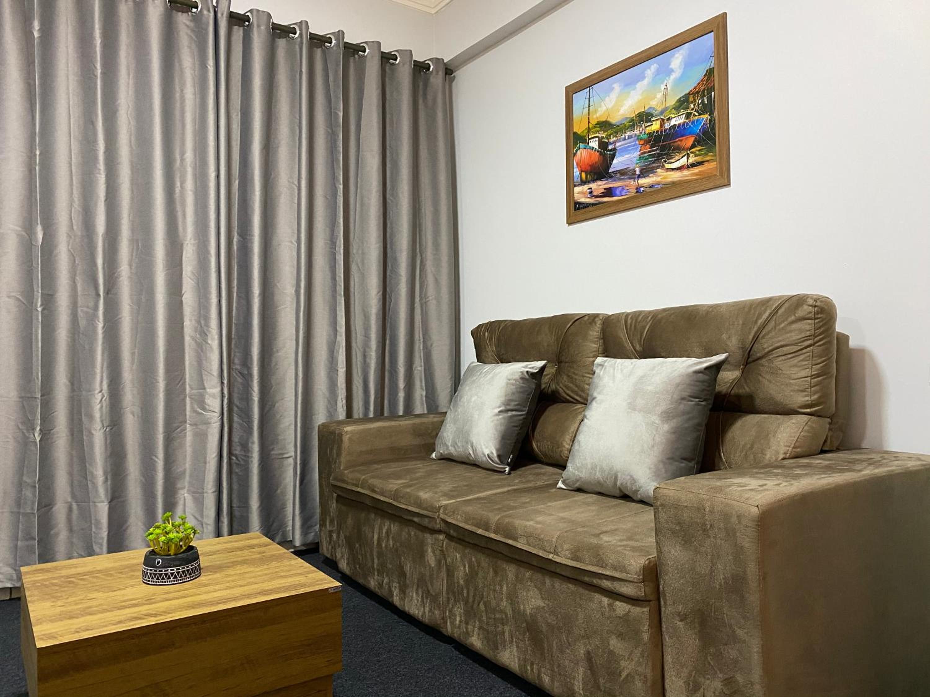 Quarto Luxo Silver 13/14