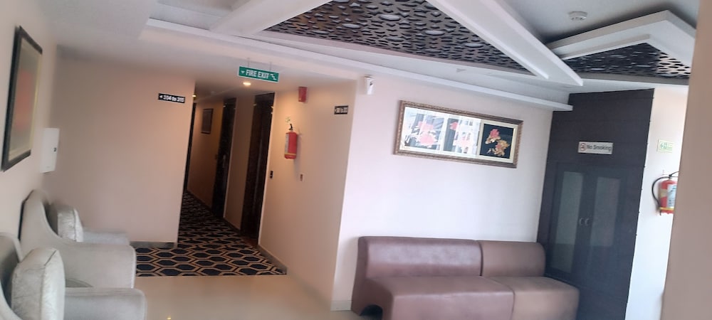 Hotel Vijay Paradise 35/50