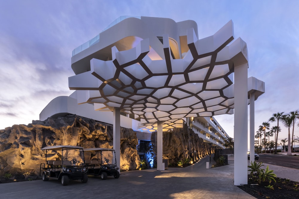 Royal Hideaway Corales Suites 4/77