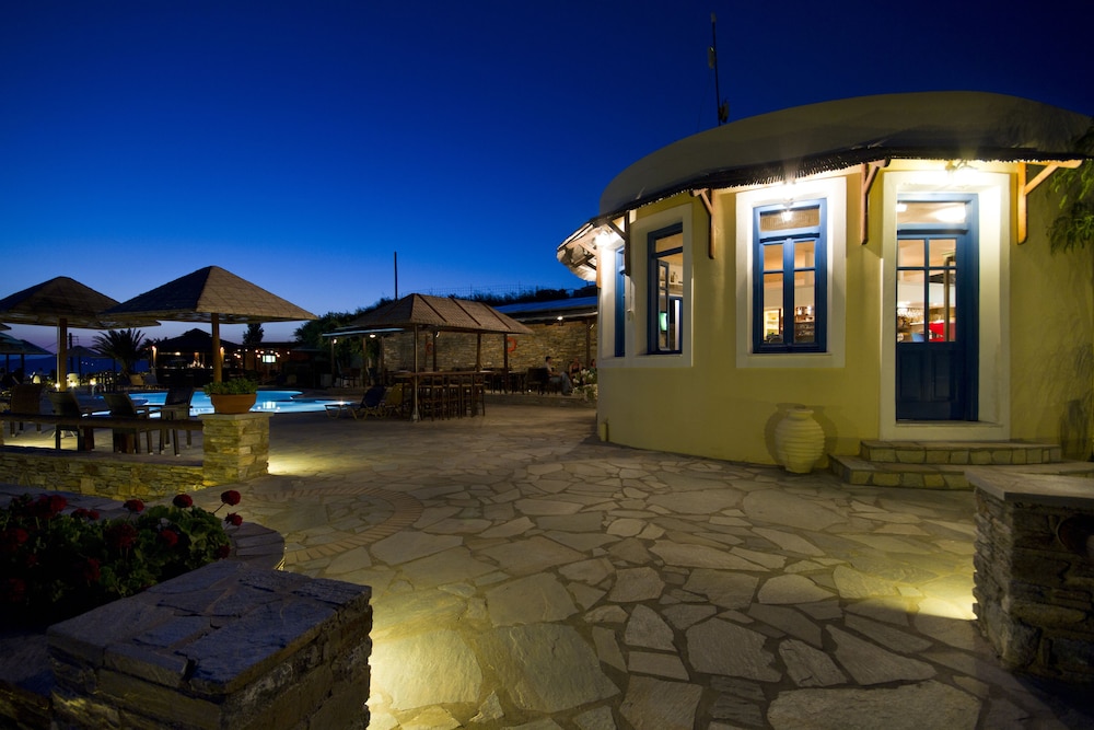 Blue Bay Resort Village 40/44