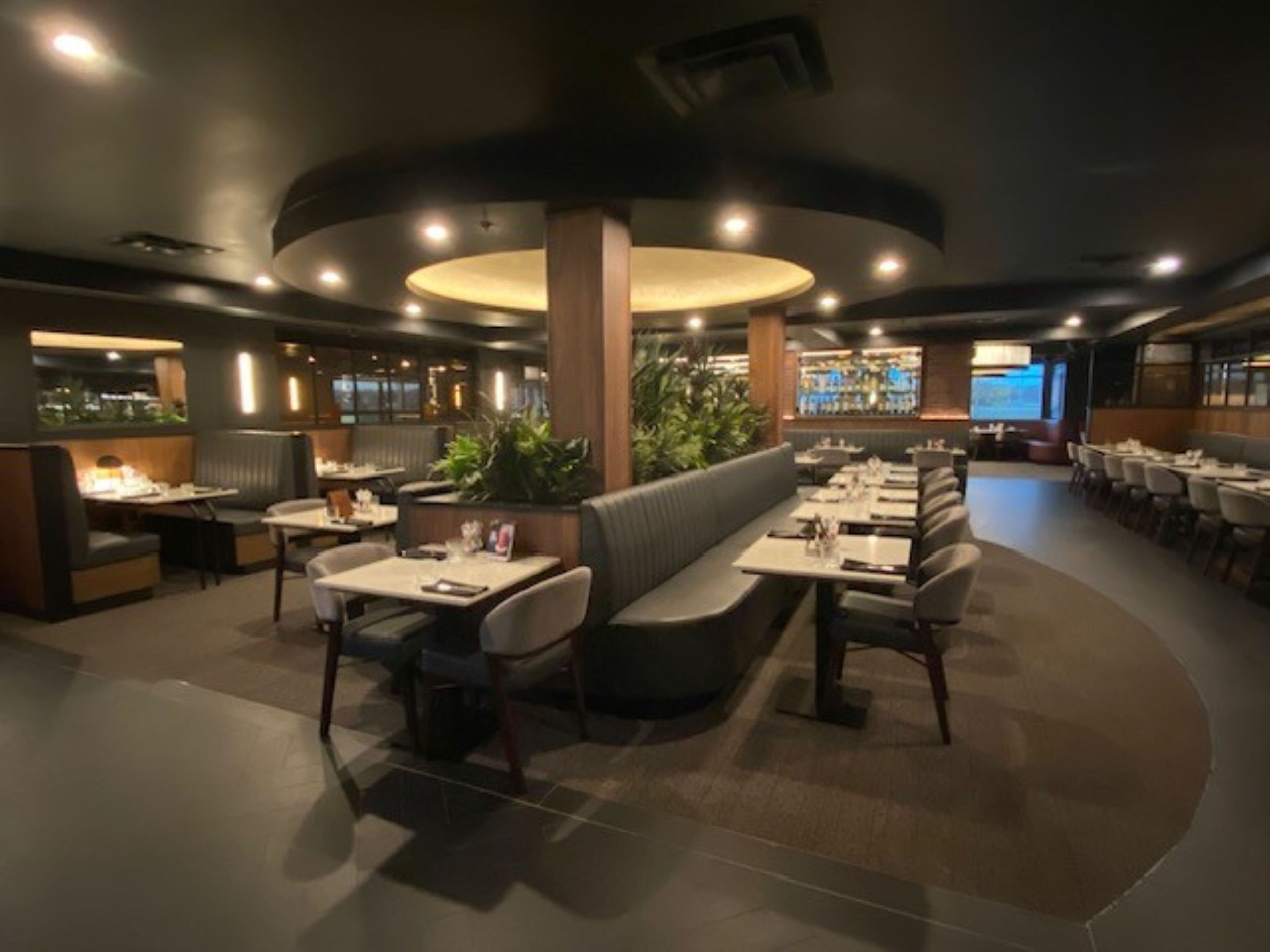 Holiday Inn Suites Grande Prairie Conference Ctr 21/41