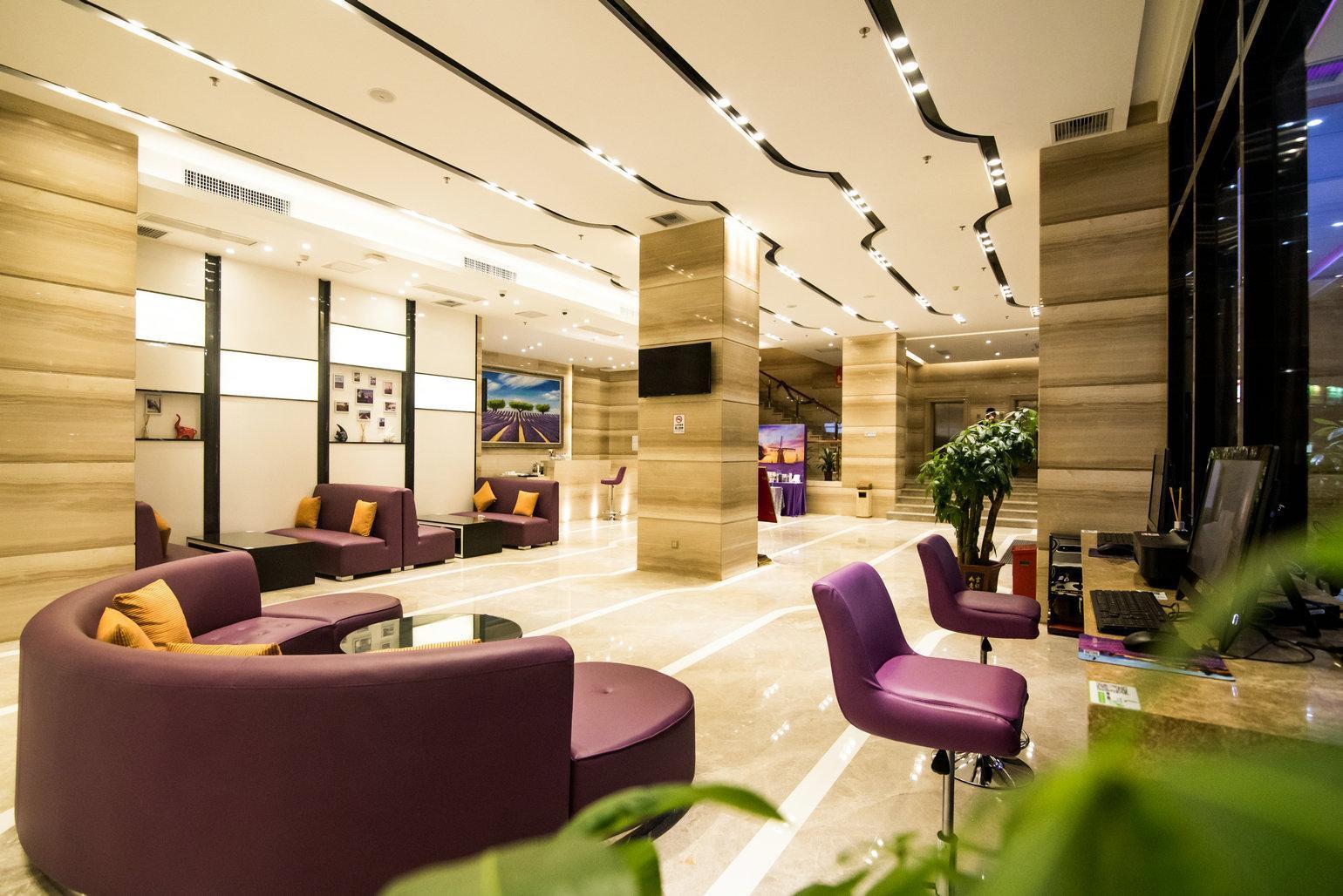 Lavande Hotel (Jiangmen Yingbin Avenue) 33/42
