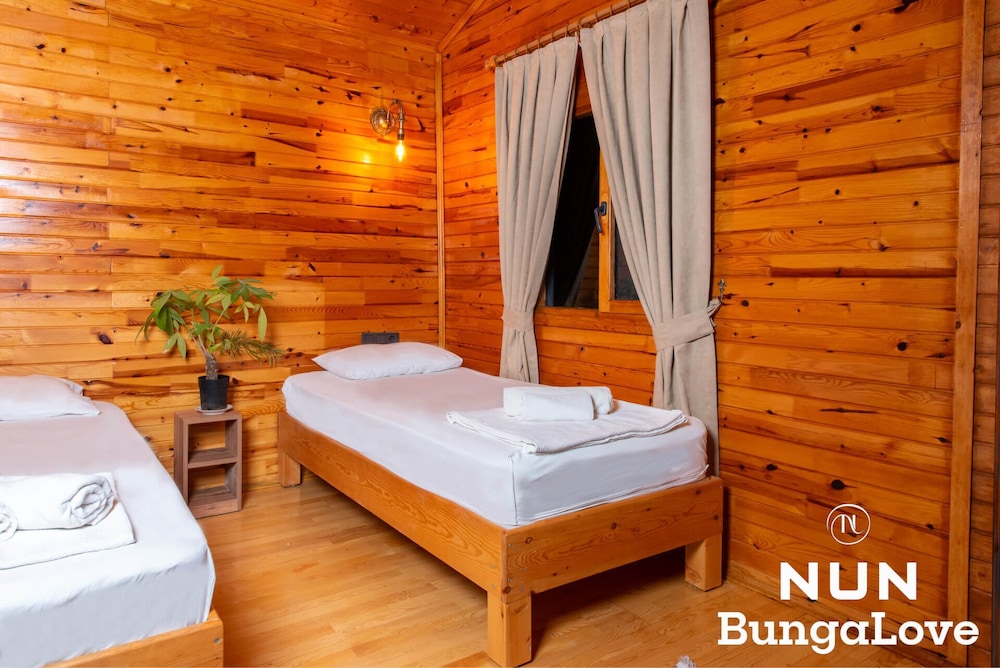 Bungalowsky 10/49
