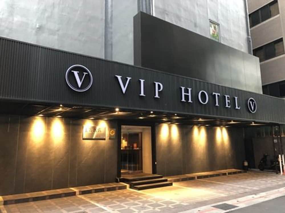 Vip Hotel 2/37