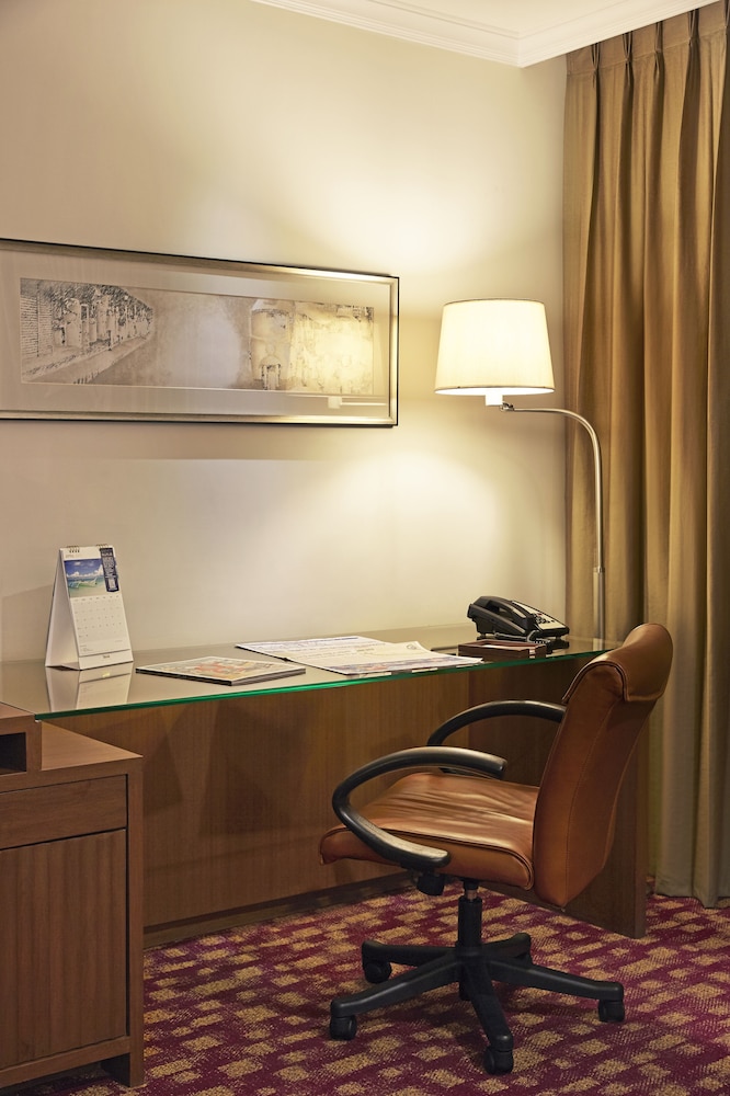 Dusit Princess Srinakarin Bangkok 55/69