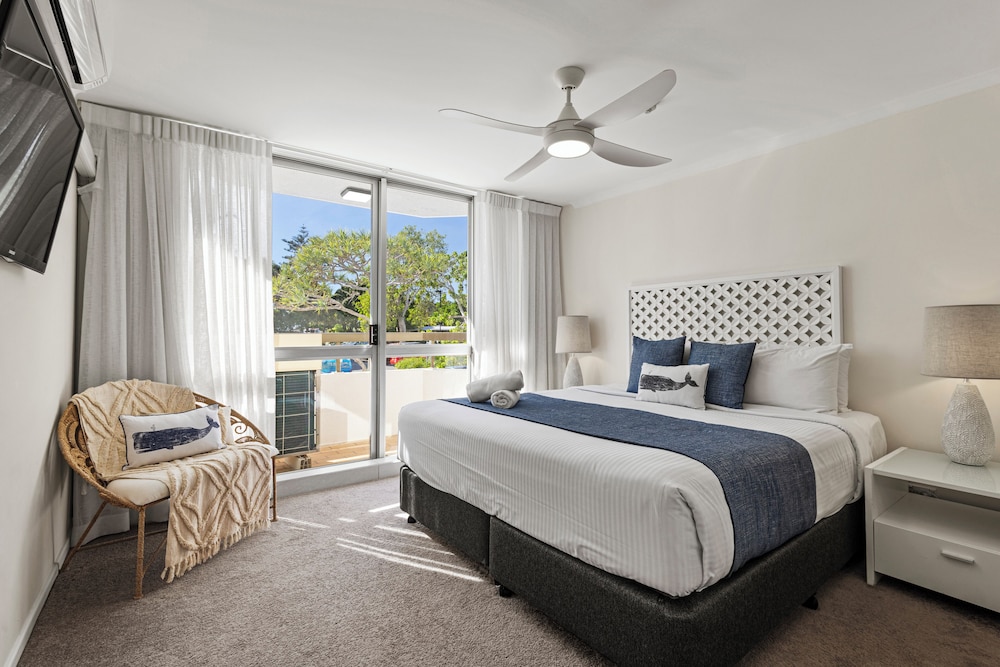 Newport Mooloolaba 16/76