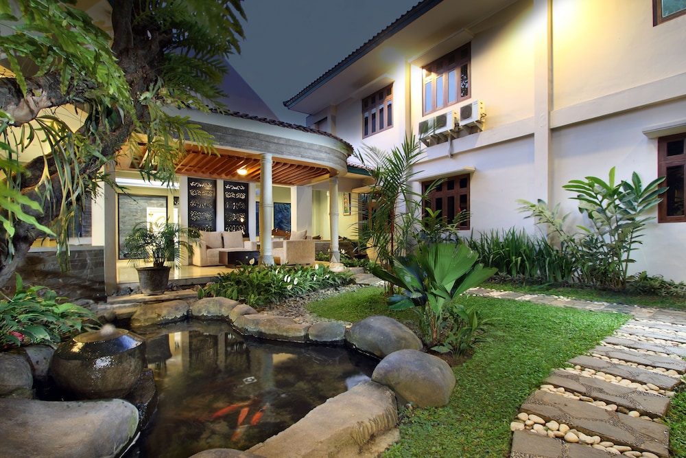 Cakra Kusuma Hotel 46/49