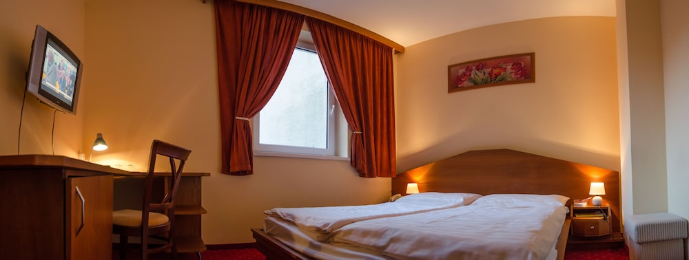ECONOMY, DOUBLE BED