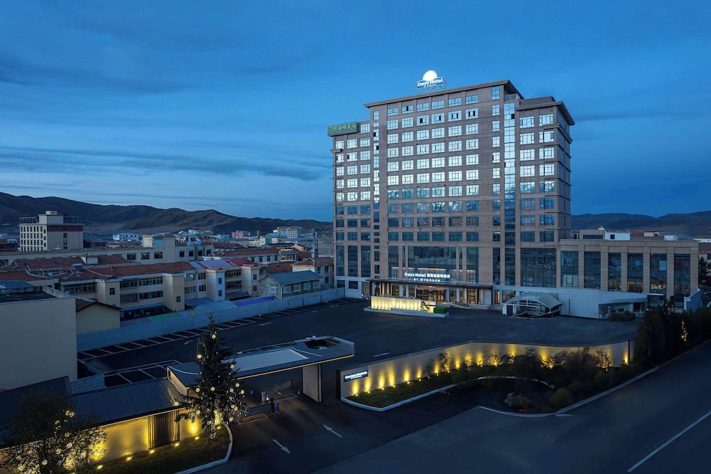 Days Hotel by Wyndham Aba Hongyuan 4/24
