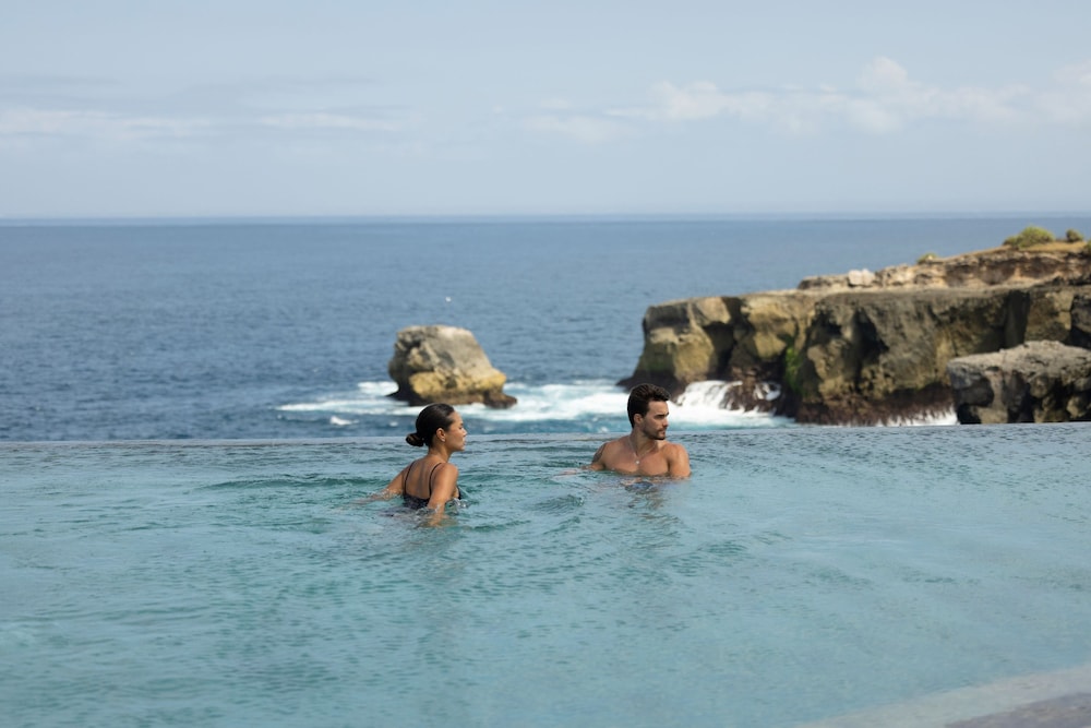 ARNA Suites and Ocean Lounge 27/46