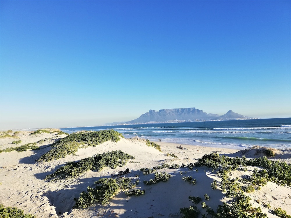 Blouberg Dolphin Inn 61/72