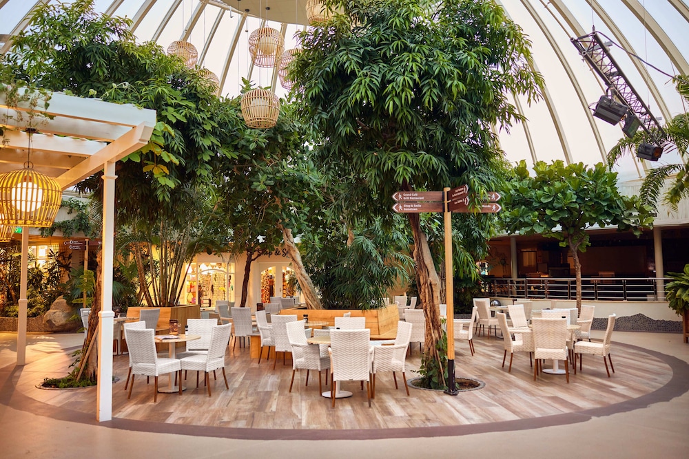 Beach Hotel Zandvoort by Center Parcs 16/33