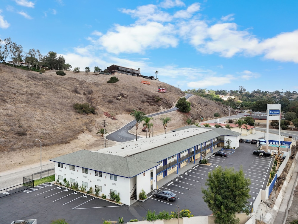 Travelodge by Wyndham Fairplex Pomona 50/57