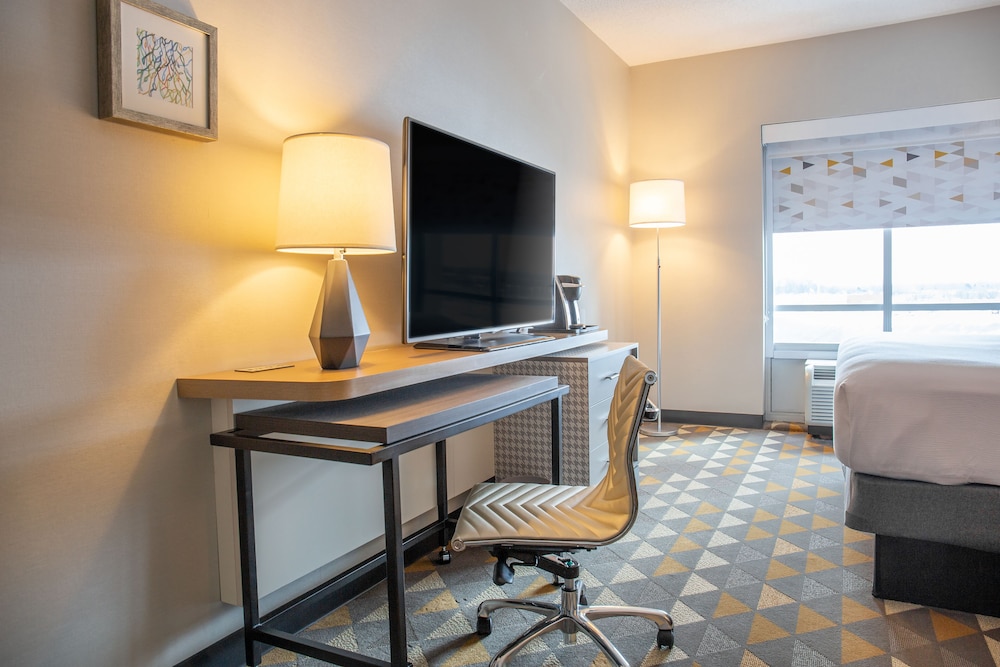 Holiday Inn Toledo-Maumee(I-80/90) 53/58