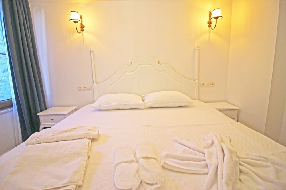 Ikizler Otel Bozcaada 7/21