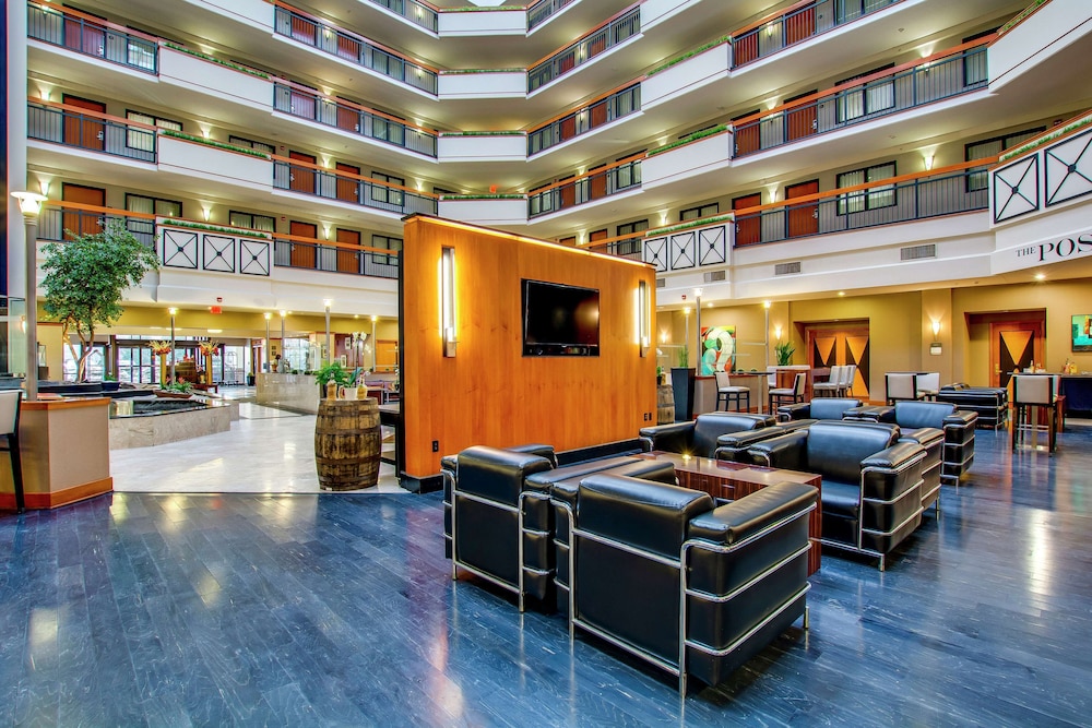 Embassy Suites Louisville East 69/73