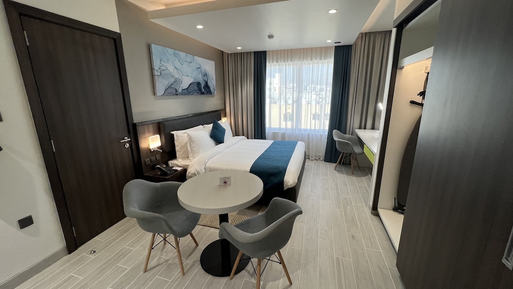 Citadines Al Ghubrah Muscat 20/48