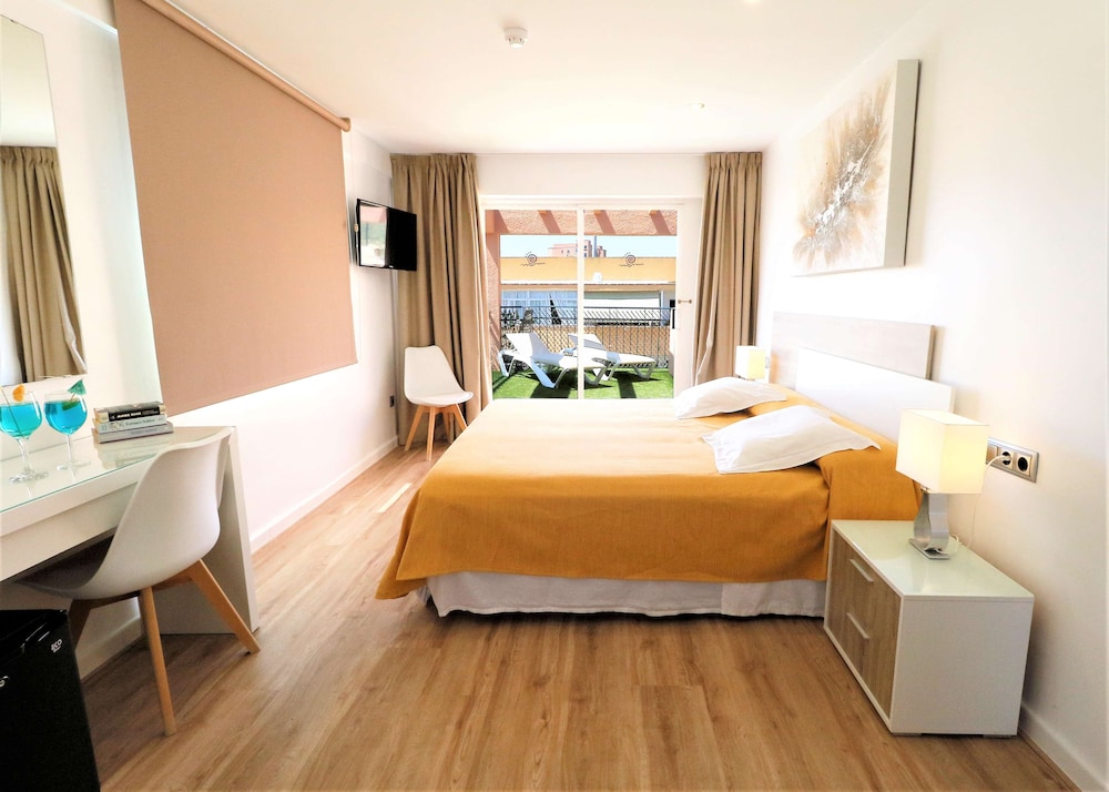 غرفة سوبيريور بسرير كوين، Gabarda Hotel 3/10