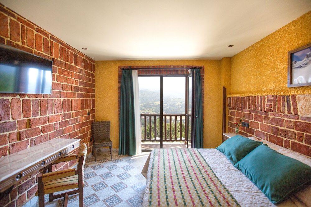 Hotel Cerro La Nina 28/54