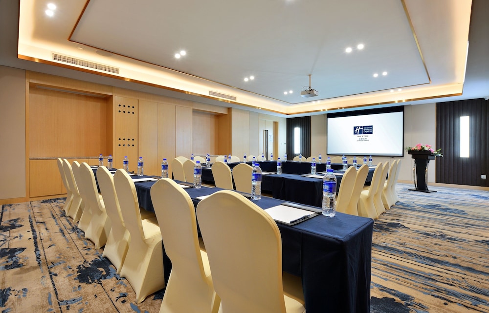 Holiday Inn Express Chengdu Tianhe 40/52
