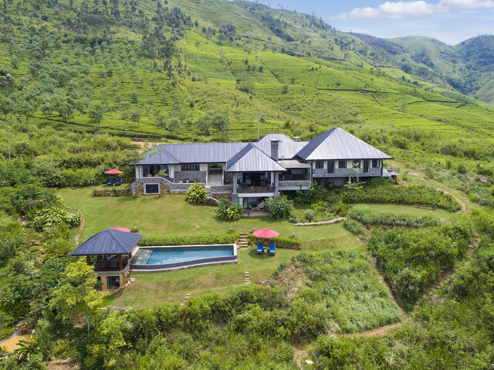 Camellia Hills 50/58
