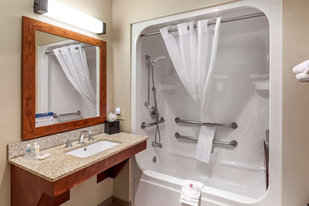 Comfort Inn & Suites Carbondale on the Roaring Fork 15/60