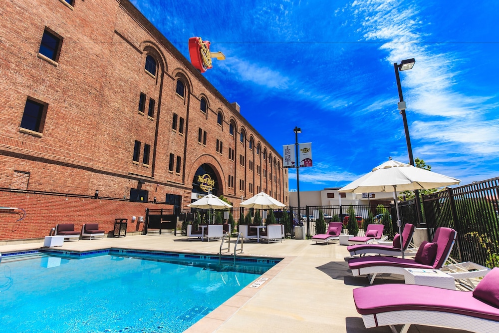 Hard Rock Hotel & Casino Sioux City 2/66