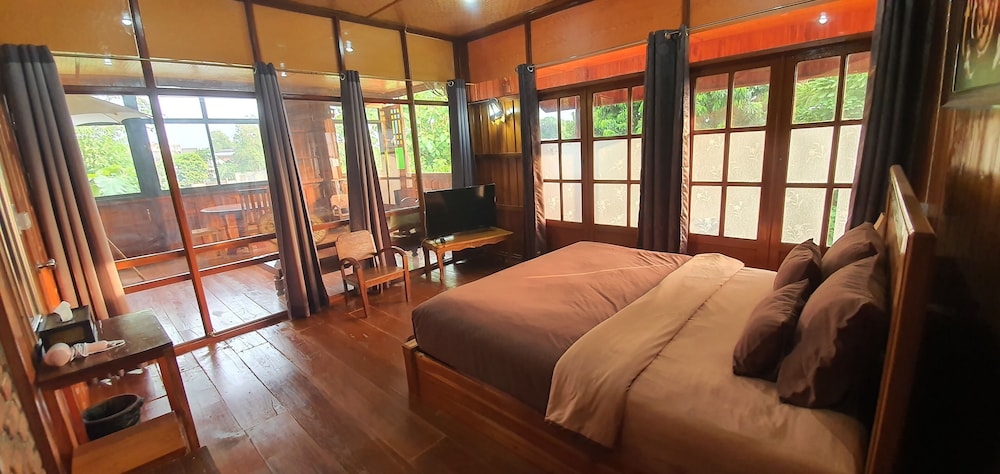 Kanechas Home Lampang 15/50