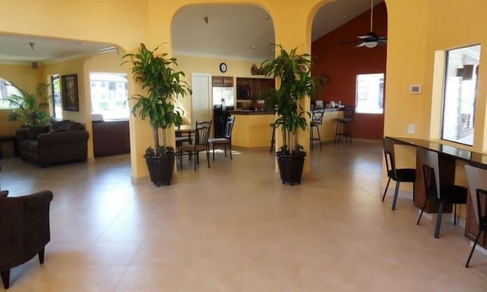 Shorewalk Vacation Villas 23/45