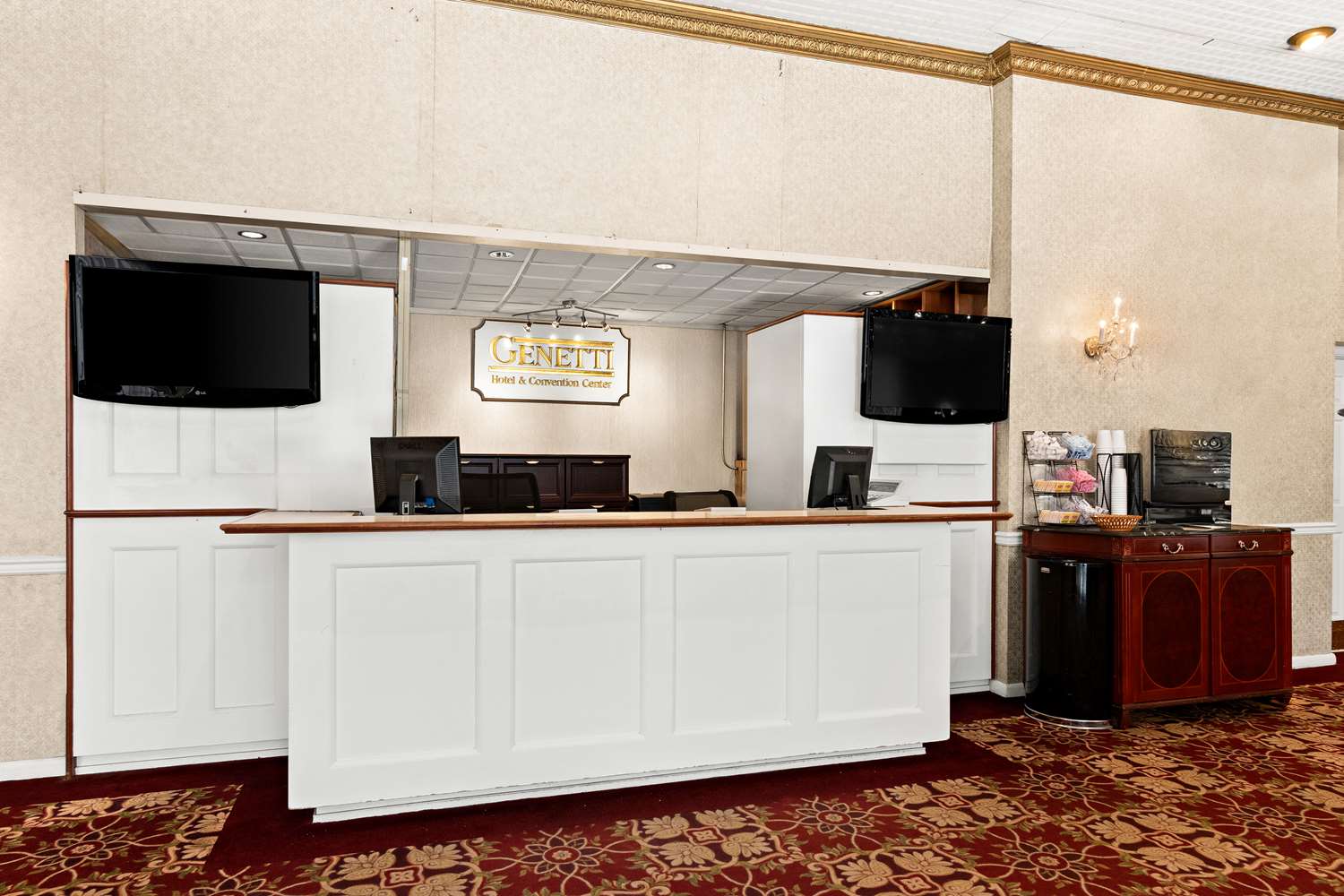 Genetti Hotel SureStay Collection By Best Western 4/44