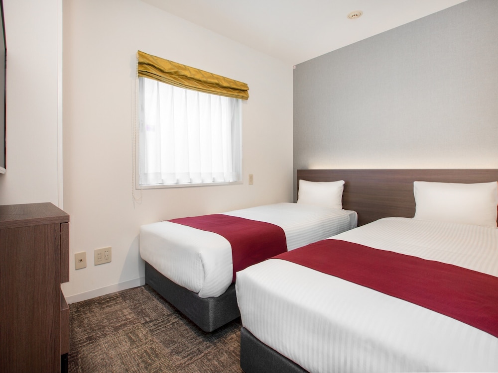 REFA, TWIN BEDS
