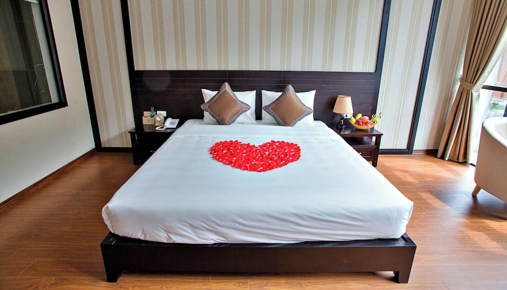 TOP HOTEL 32/60
