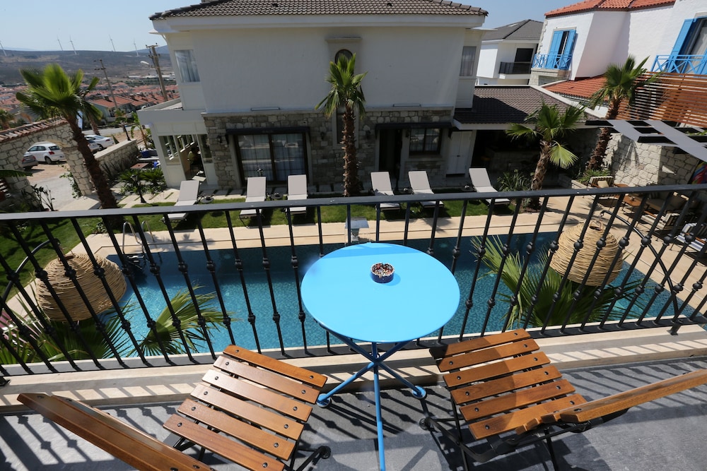 Avalon Boutique Hotel & Suites 4/59