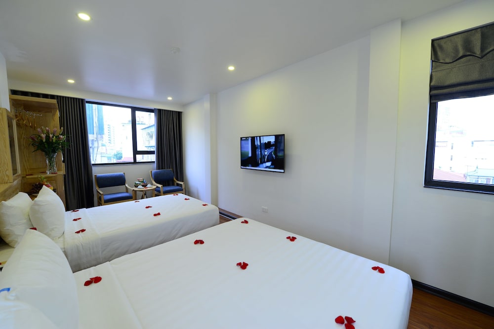 Blue Hanoi Inn Luxury Hotel 13/44