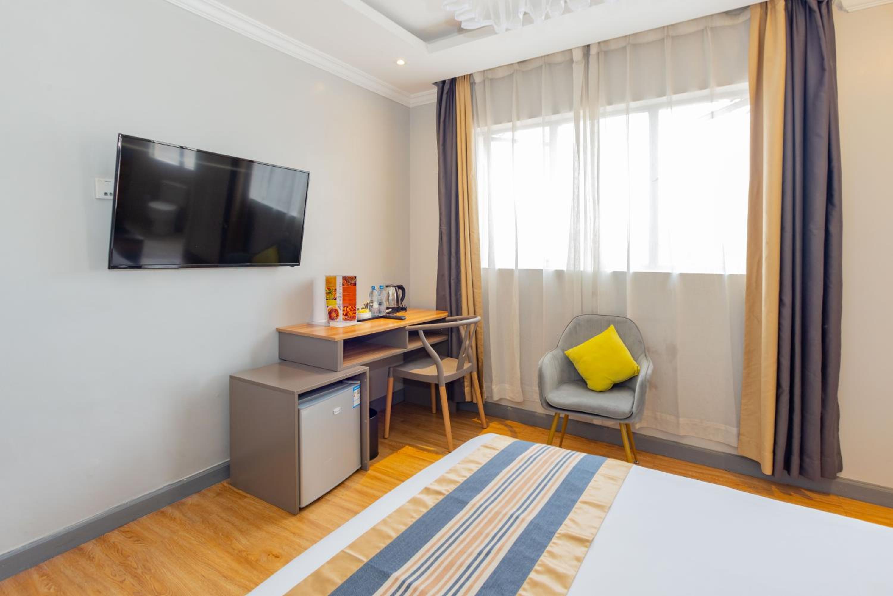 Raha Suites 35/45