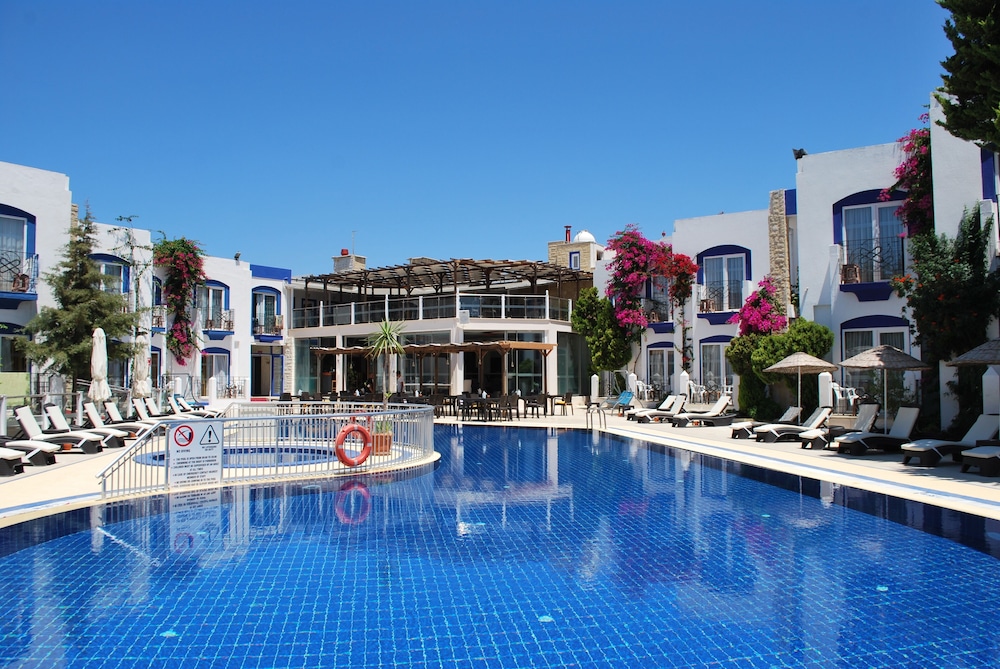 Serpina Hotel - Adults Only 13/68