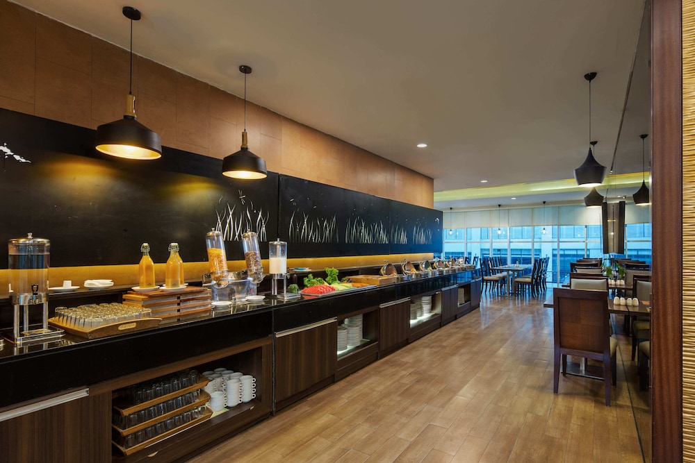 Hotel Santika Bsd City 21/30