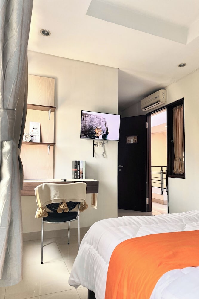 Behomy Corner 8 Lippo Karawaci by ZUZU 45/67