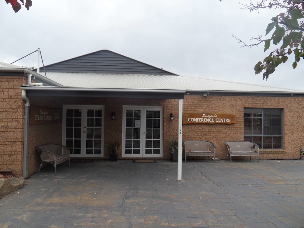 SWAGGERS MOTOR INN(FORMERLY Sundowner Yass) 2/46