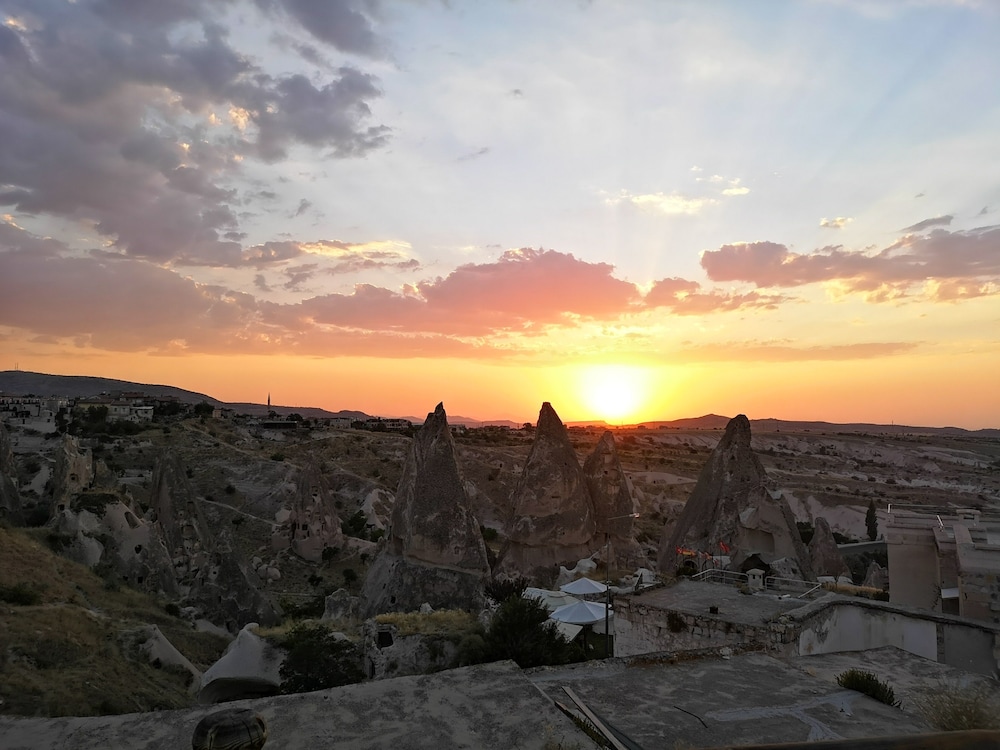 Wings Cappadocia Hotel 68/71