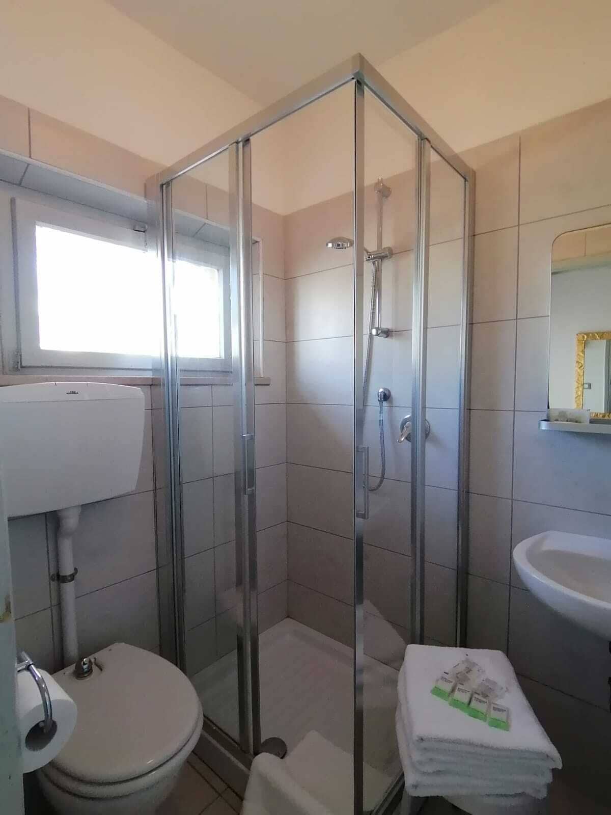 Comfort, Quadruple, Single Bed, Hotel Kristalex 3/3