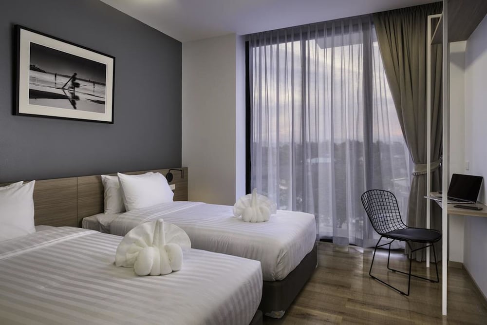R Photo Hotel 9/33
