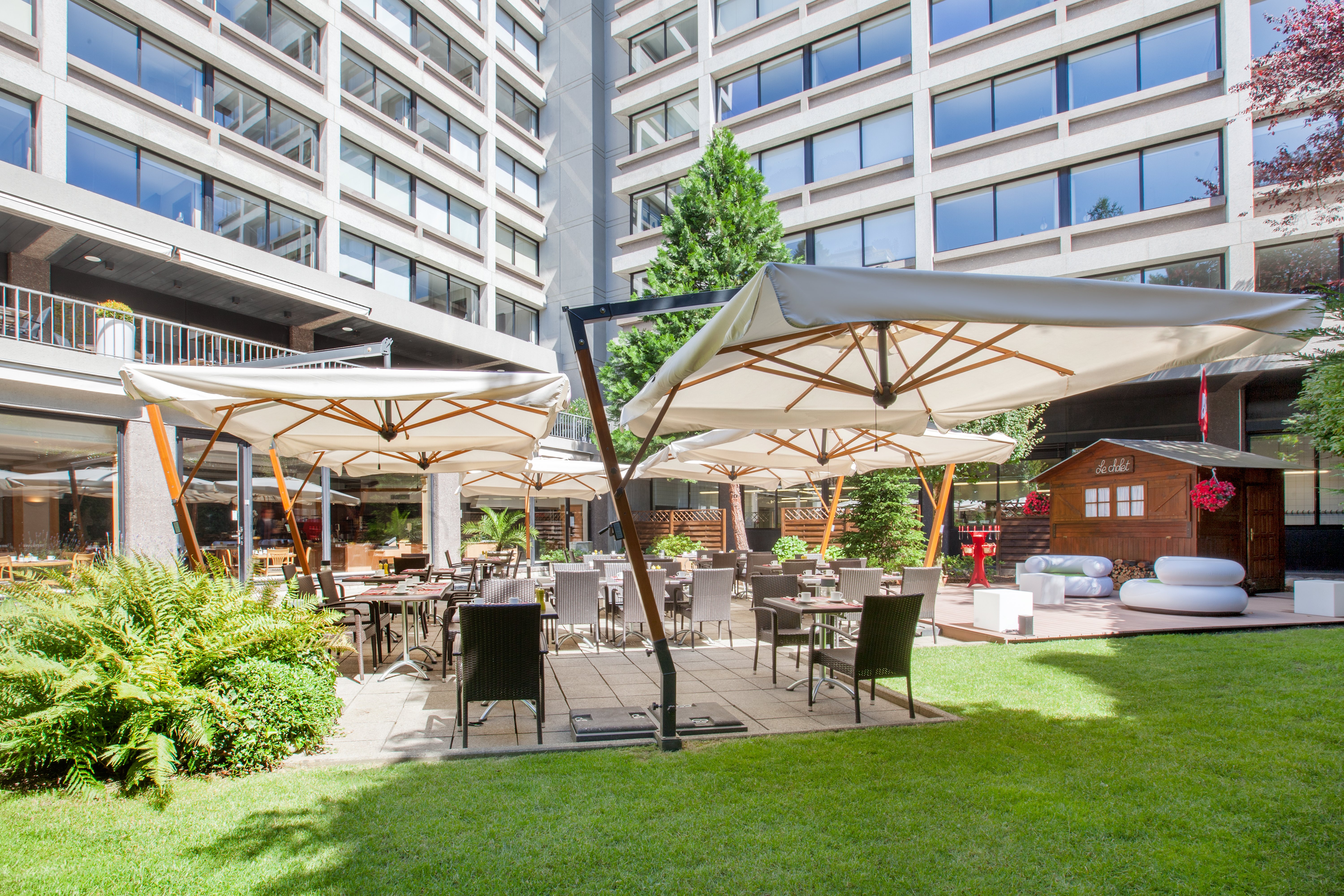 Crowne Plaza Geneva 74/82